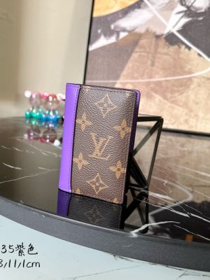 LV CARD HOLDER
