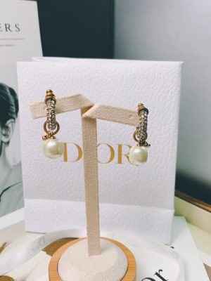 DIOR EARRINGS