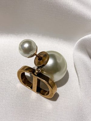 DIOR EARRINGS