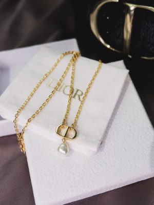 DIOR NECKLACE