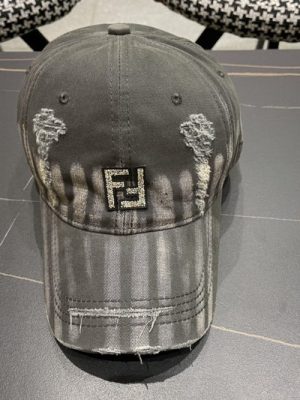 FENDI CAP