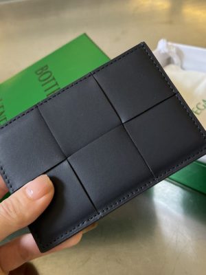 BV CARD HOLDER