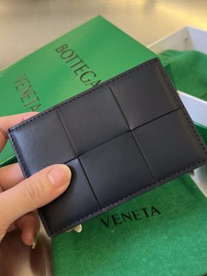 BV CARD HOLDER