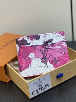 LV WALLET