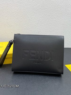 FENDI CLUTCH
