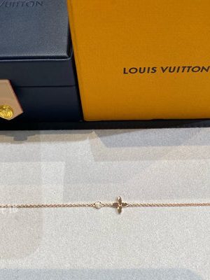 LV BRACELET