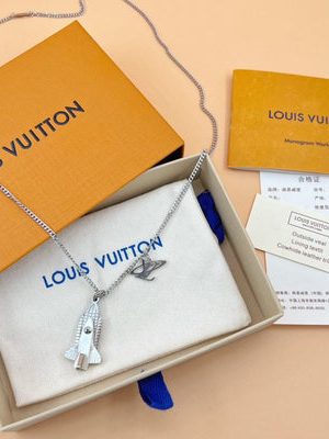 LV NECKLACE