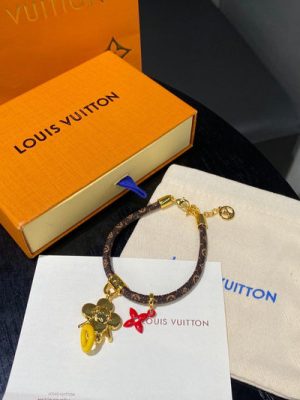 LV BRACELET