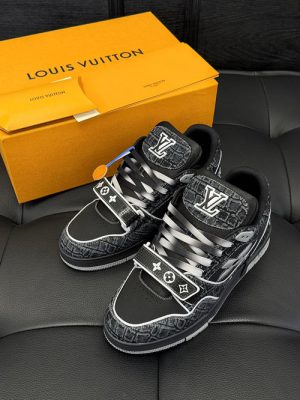 LV SNEAKER