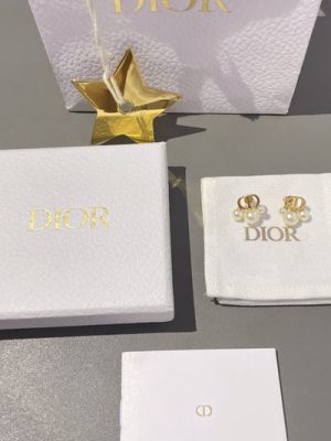 DIOR EARRINGS