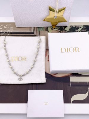 DIOR NECKLACE