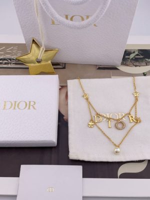 DIOR NECKLACE