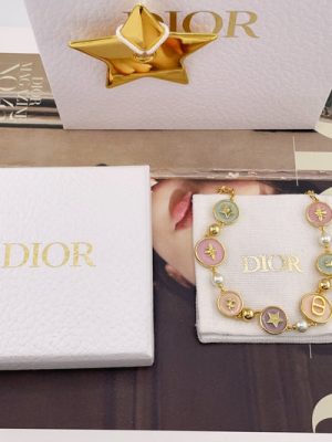 DIOR NECKLACE