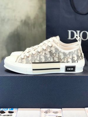 DIOR SNEAKER