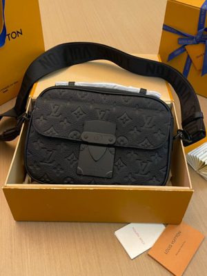 LV BAG (M58489)