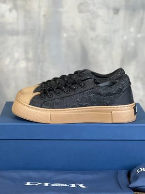 DIOR SNEAKER