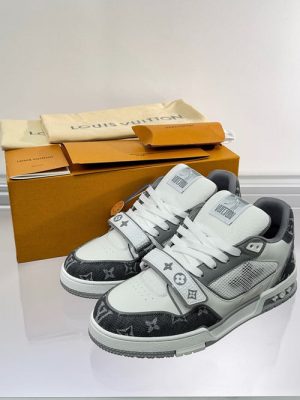 LV SNEAKER