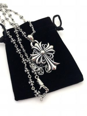 CH NECKLACE