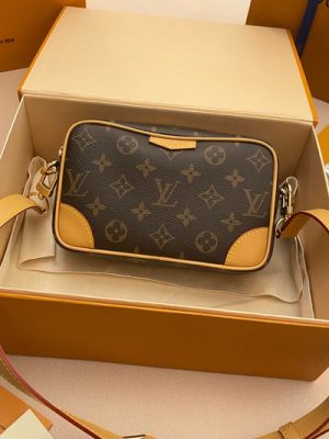 LV BAG (M14058)