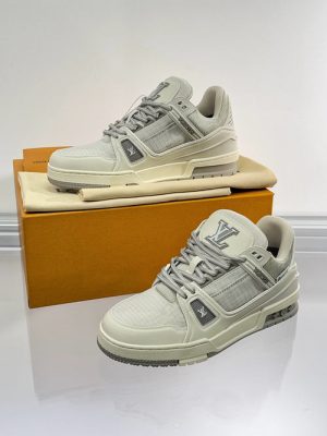 LV SNEAKER