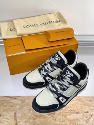 LV SNEAKER