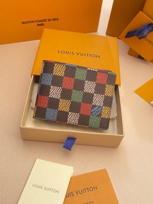 LV WALLET