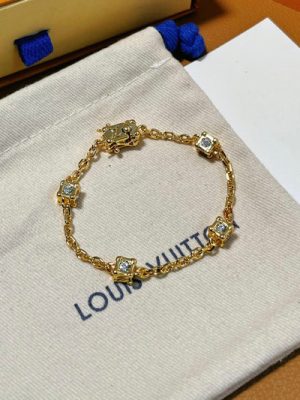 LV BRACELET