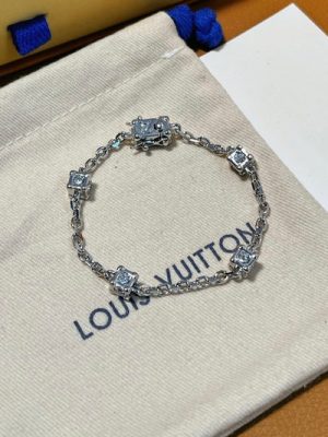 LV BRACELET