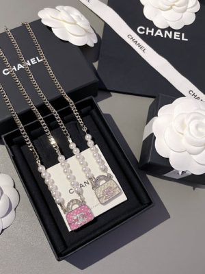CHANEL NECKLACE