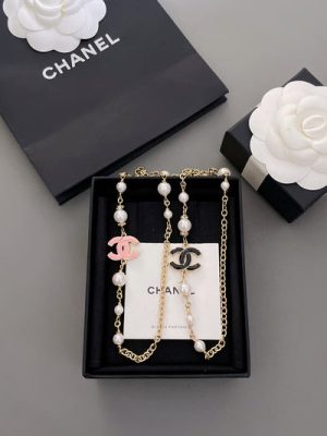 CHANEL NECKLACE