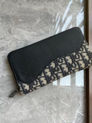 DIOR WALLET