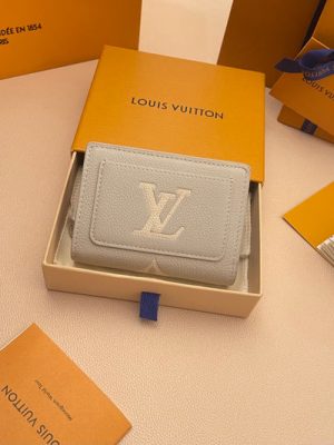LV WALLET