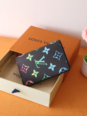 LV CARD HOLDER