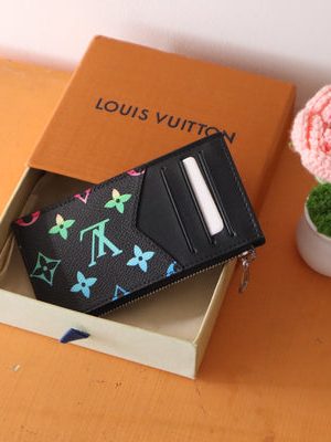 LV CARD HOLDER