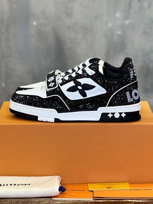LV SNEAKER