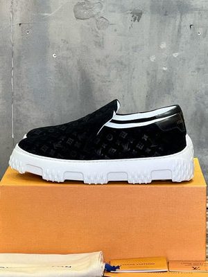 LV SNEAKER