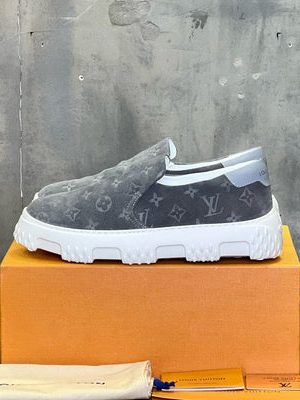 LV SNEAKER
