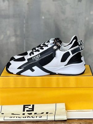 FENDI SNEAKER