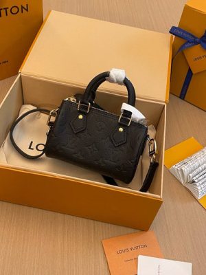 LV BAG (M82450)