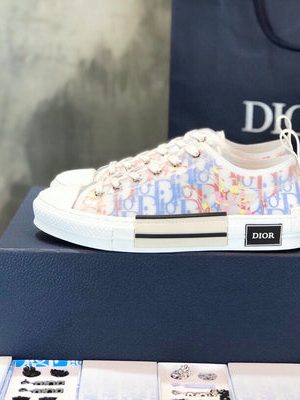 DIOR SNEAKER