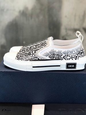 DIOR SNEAKER