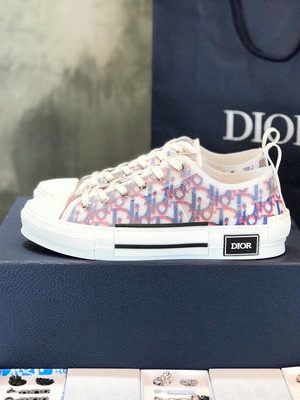DIOR SNEAKER