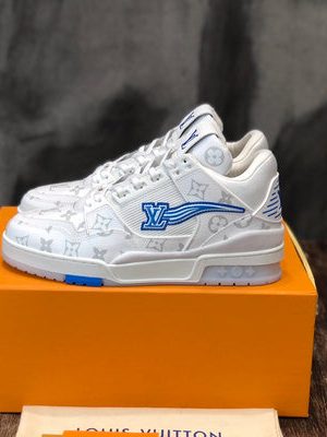 LV SNEAKER