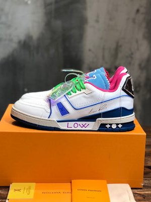 LV SNEAKER