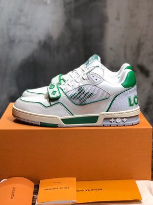 LV SNEAKER