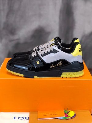 LV SNEAKER