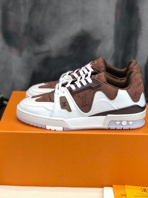 LV SNEAKER
