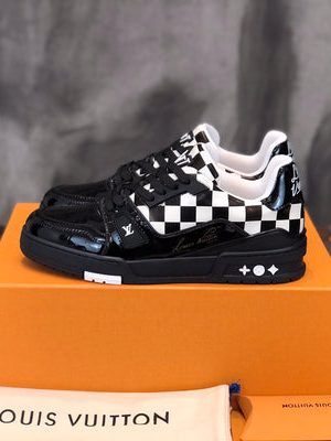 LV SNEAKER