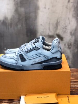 LV SNEAKER
