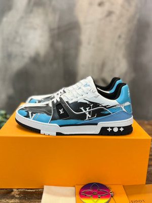 LV SNEAKER